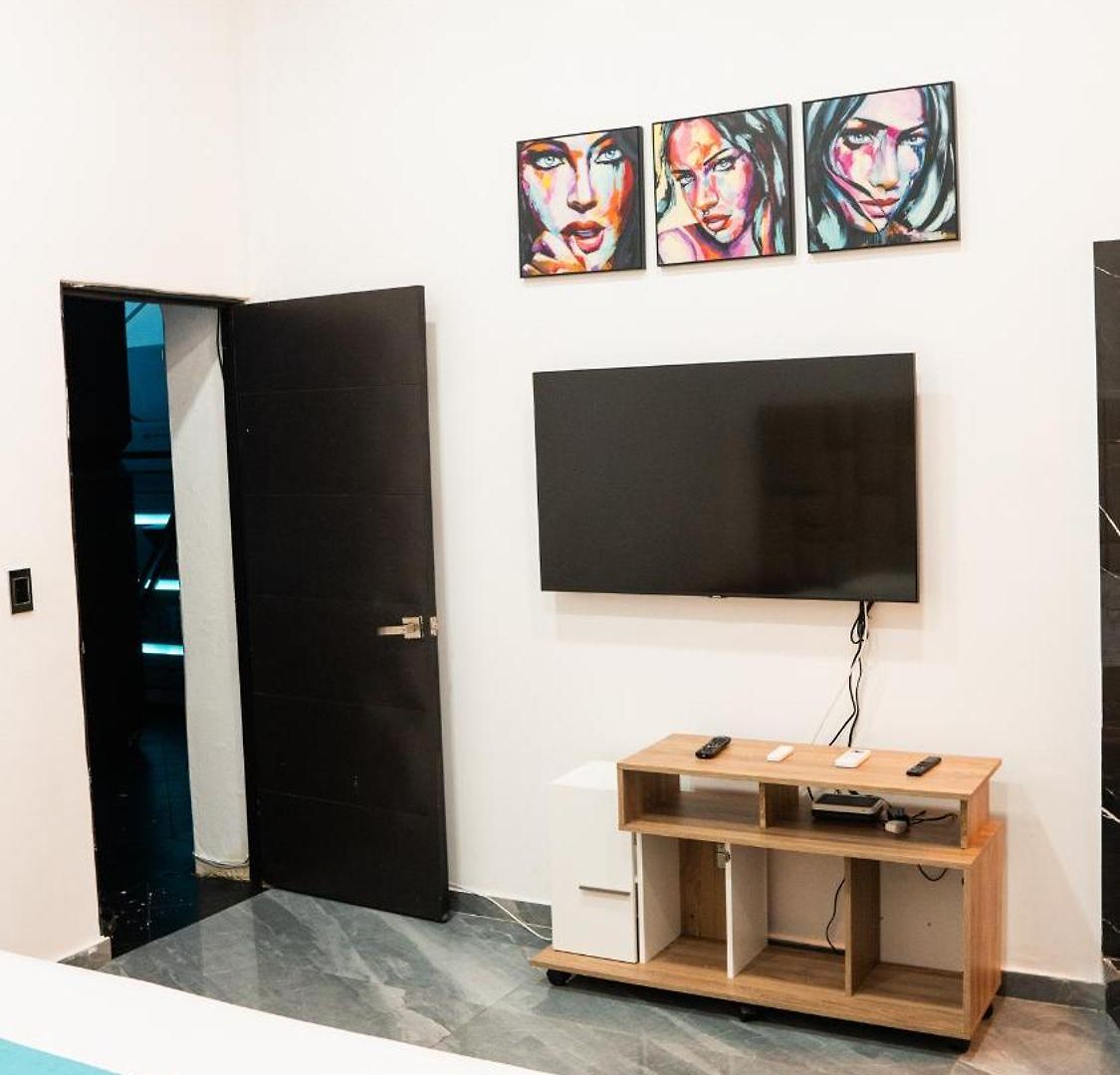 Ch Capsula Getsemani Capsule hotel Cartagena