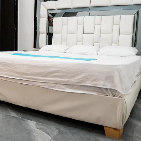 Hotel cápsula Ch Capsula Getsemani 3*