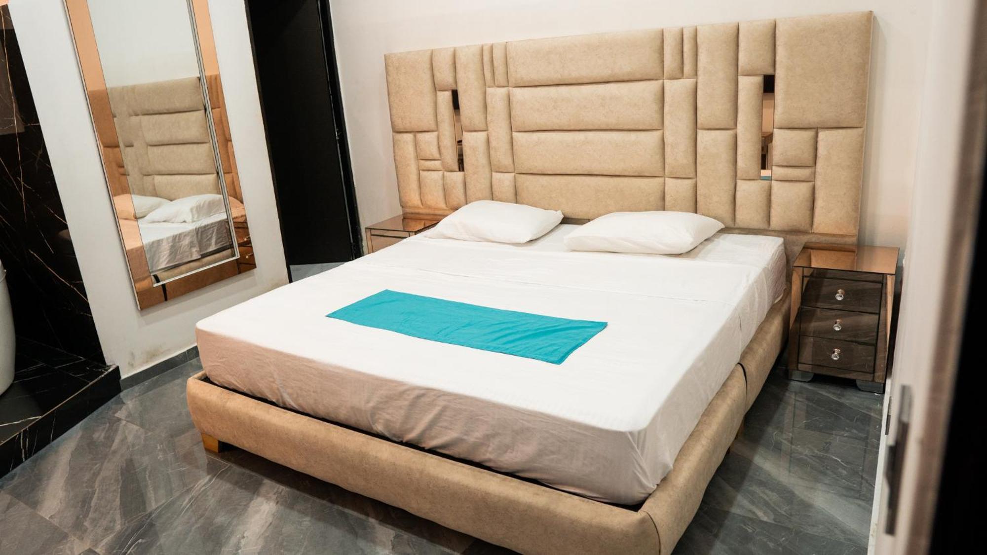 Ch Capsula Getsemani Hotel cápsula 3*