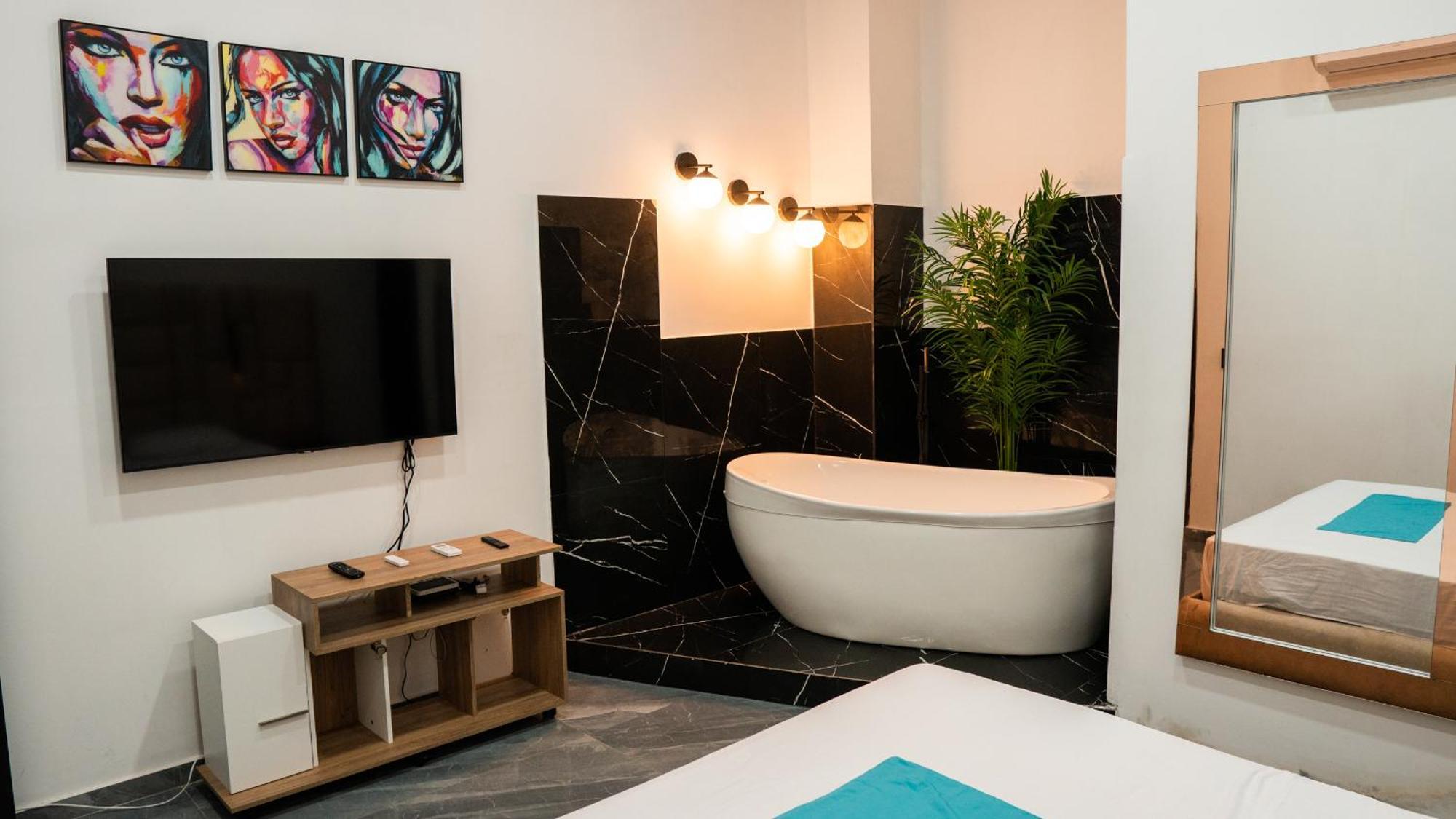 Hotel cápsula Ch Capsula Getsemani 3*