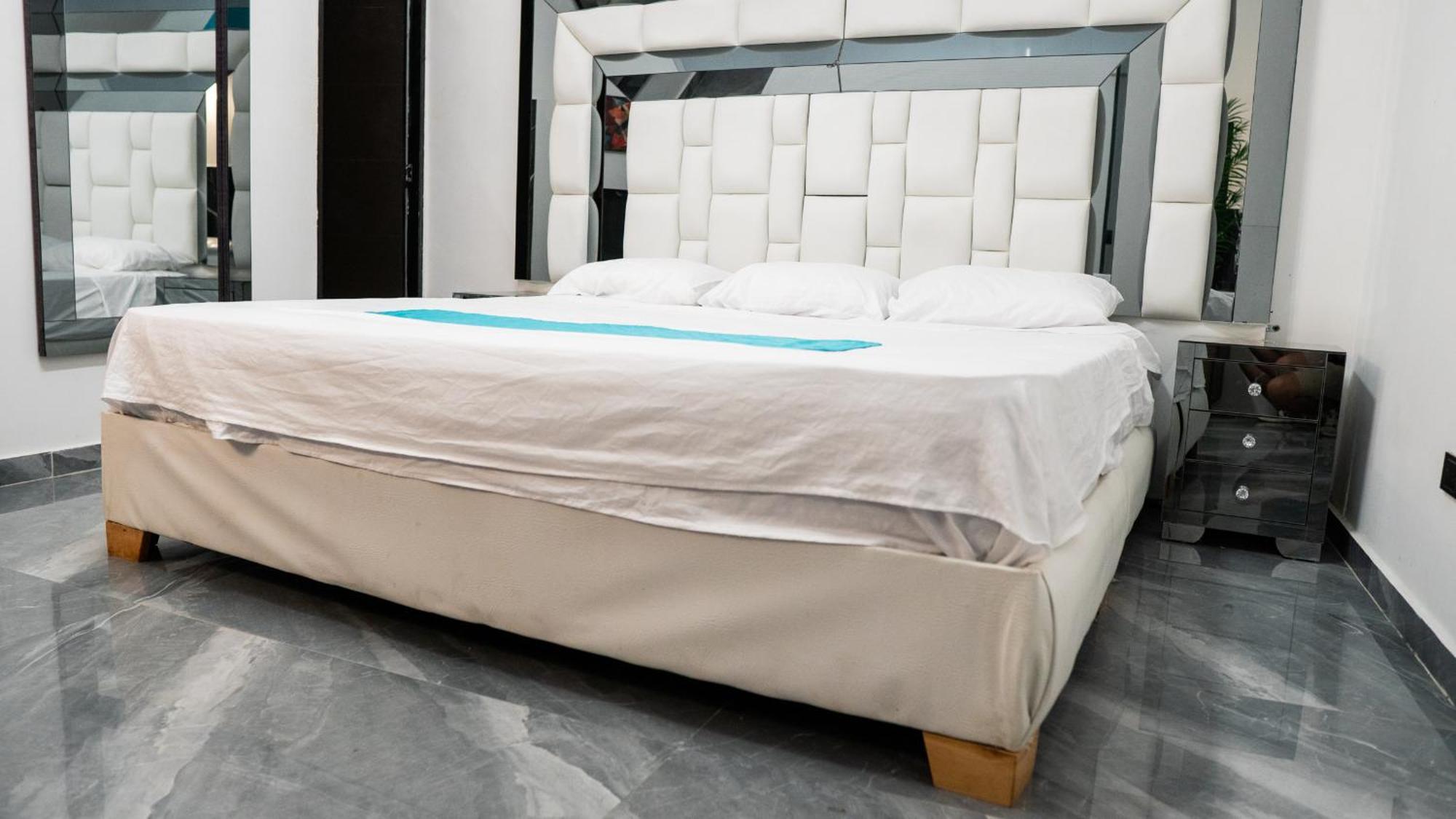 Hotel cápsula Ch Capsula Getsemani 3*